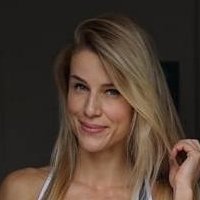 Adrienne Koleszar Nua