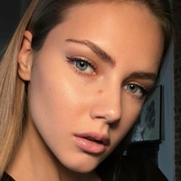 Alenka Aganova Nua