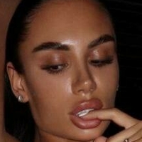 ALYONA Chernovol Nua