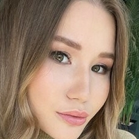 Amalia Davis Nua