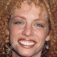 Amanda Kravat Nua