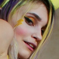 Amelie Weed Nua