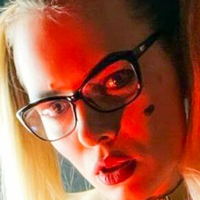 Anastasyia Zaharova Nua