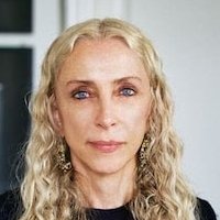 Anna Sozzani Nua