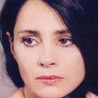 Anouk Grinberg Nua