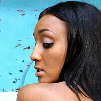 Arianna Knight Nua