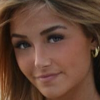 Ava Majury Nua