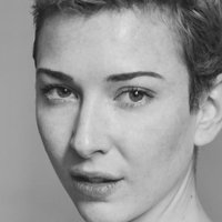 Ava Verne Nua