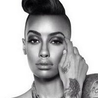 AzMarie Livingston Nua