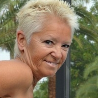 Bambi Cummins Nua