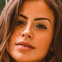 Beatriz Assis Nua