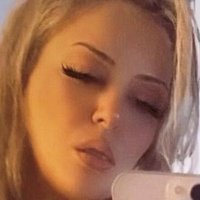 Chloe Dymond Nua