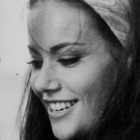 Claudine Auger Nua