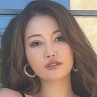 Cyberjapan Dancers Nua