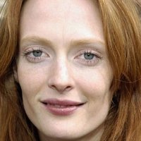 Daisy McCrackin Nua