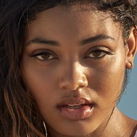 Danielle Herrington Nua