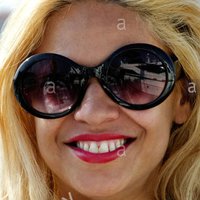 Dita de Leon Nua