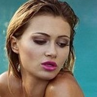 Ela Rose Nua