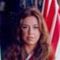 Elaine Giftos Nua