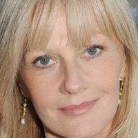 Elisa Servier Nua