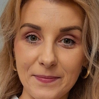 emi_lila Nua