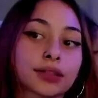 Emiily_Stoone Nua