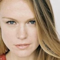 Erin Cottrell Nua
