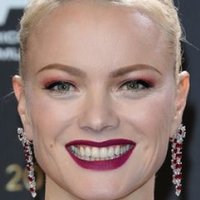 Franziska Knuppe Nua