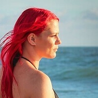 Gillian Robertson Nua