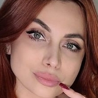 Greta Fox Nua