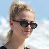 Hailey Clauson Nua
