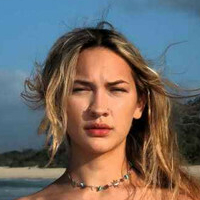 Halia Beamer Nua
