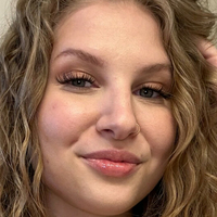 Ivy Andrews Nua