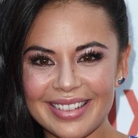 Janel Parrish Nua