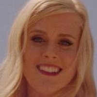Janet Varney Nua