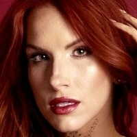 Johanna Stavrakaki Nua