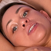 Julia_zuzu Nua