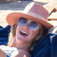 Julianne Hough Nua
