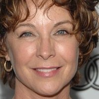 Kathleen Quinlan Nua