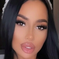 Kristina Kliuchnyk Nua