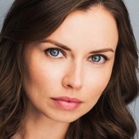 Ksenia Lauren Nua