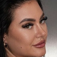Kylie Jones Nua