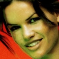 Lara Weller Nua