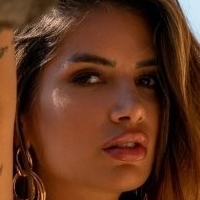 Laura Schultz Nua