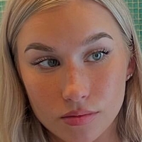 Lilly Jenisch Nua