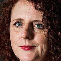 Liz Padovani Nua