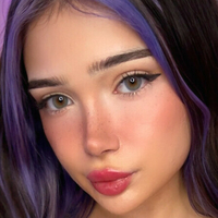 Lola Wolfe Nua