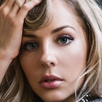 MacKenzie Porter Nua
