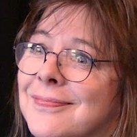Mary Beth Rubens Nua