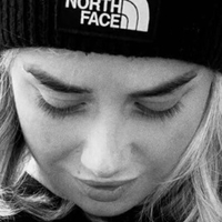 Mia Brodrick Nua